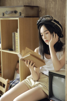 花城学生仔之天迹少女